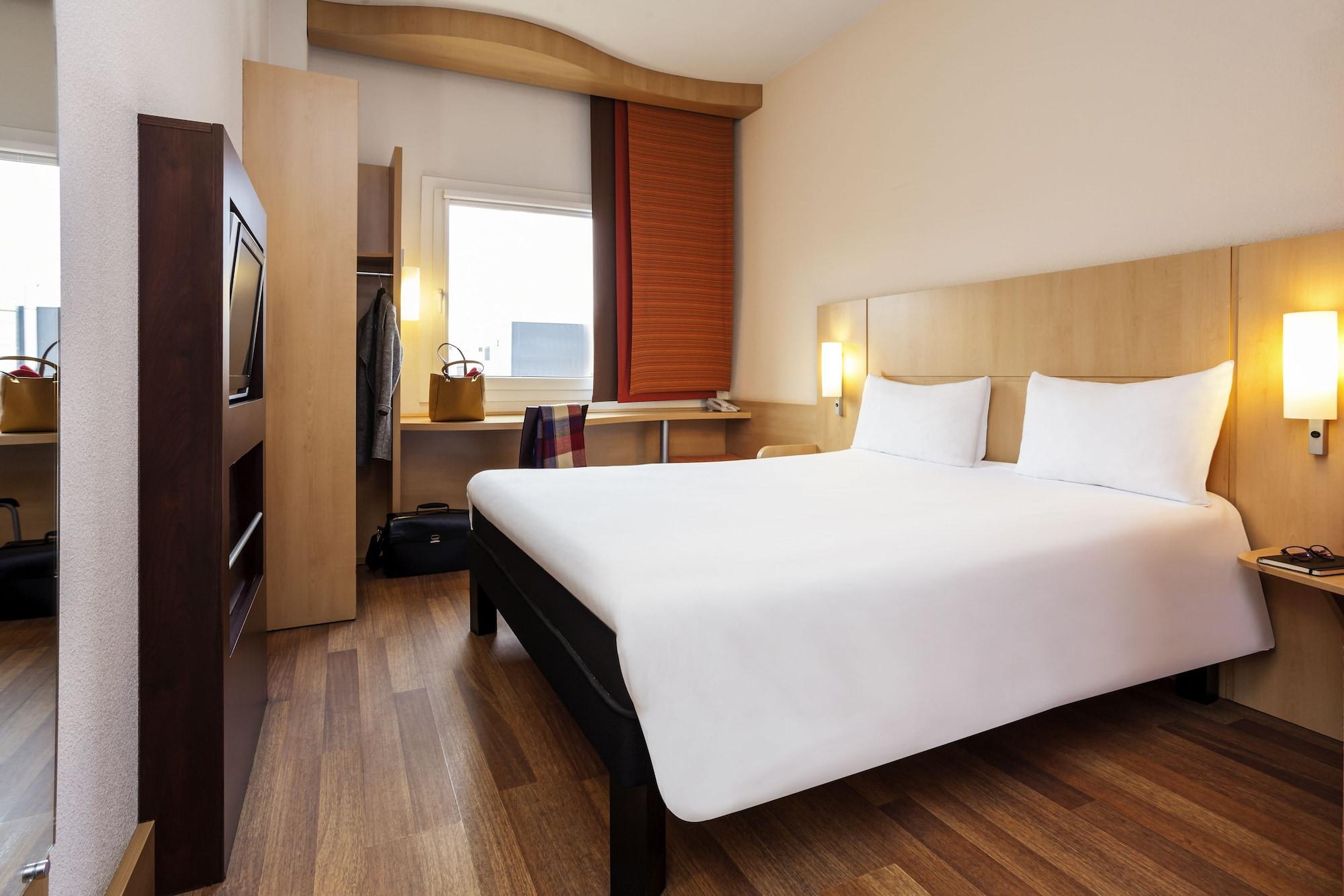 Hotel Ibis ブラガ エクステリア 写真