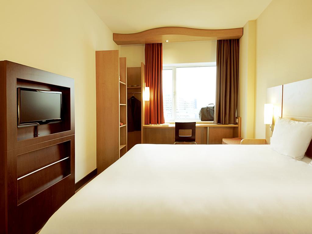 Hotel Ibis ブラガ エクステリア 写真